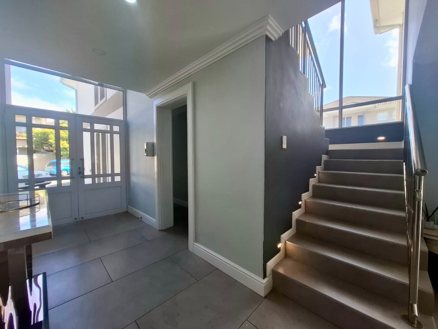 6 Bedroom Property for Sale in Beacon Bay Eastern Cape